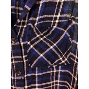 ✨2/$25 Rock & Republic Plaid Sleeveless Shirt